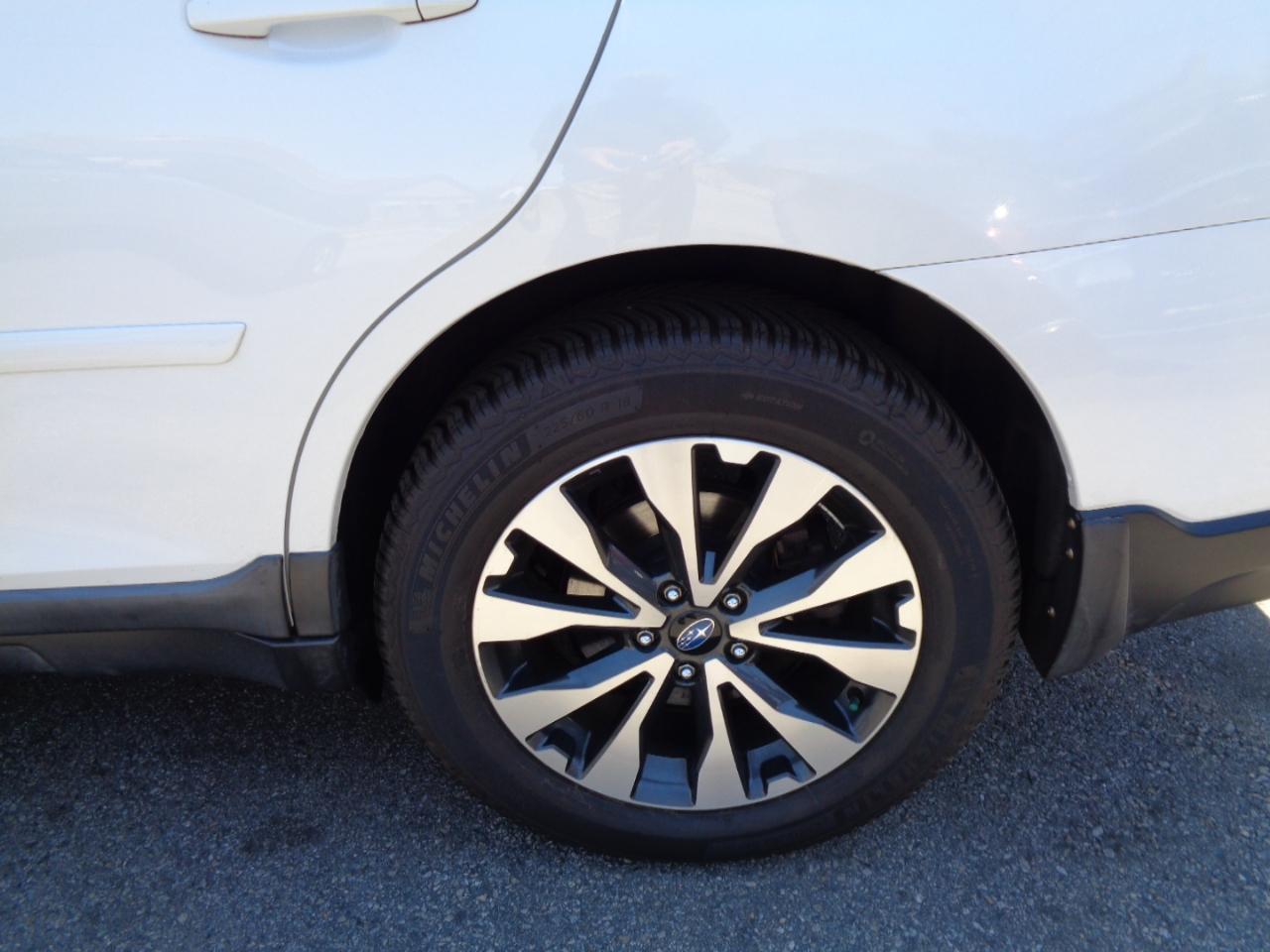 Subaru Outback 2.5i Limited 2015