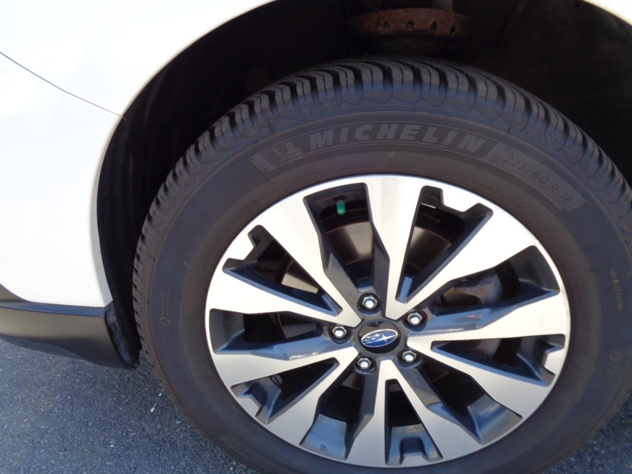 Subaru Outback 2.5i Limited 2015