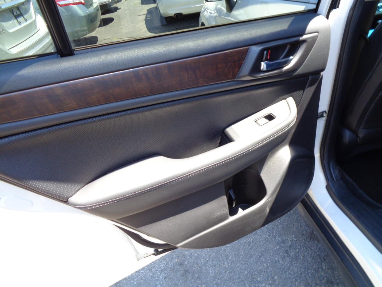 Subaru Outback 2.5i Limited 2015