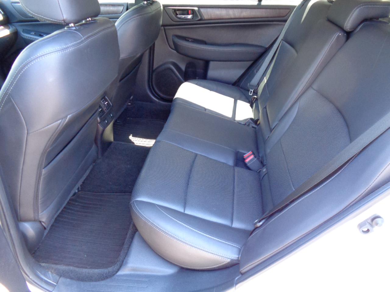 Subaru Outback 2.5i Limited 2015