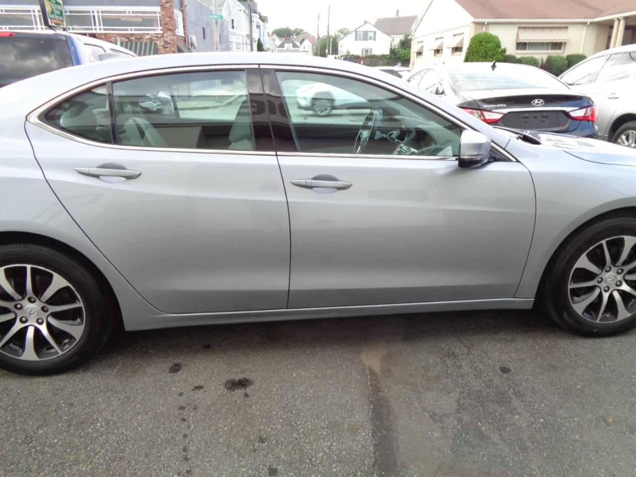 Acura TLX 8-Spd DCT w/Technology Package 2015