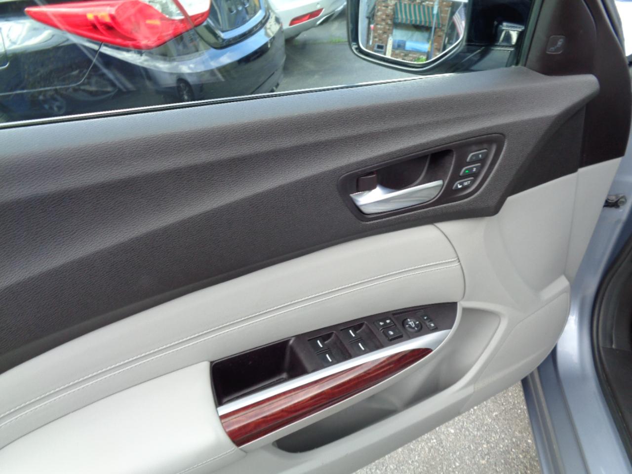 Acura TLX 8-Spd DCT w/Technology Package 2015