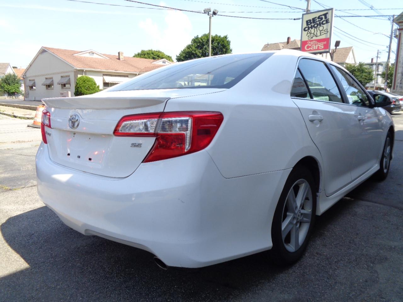 Toyota Camry XLE 2013