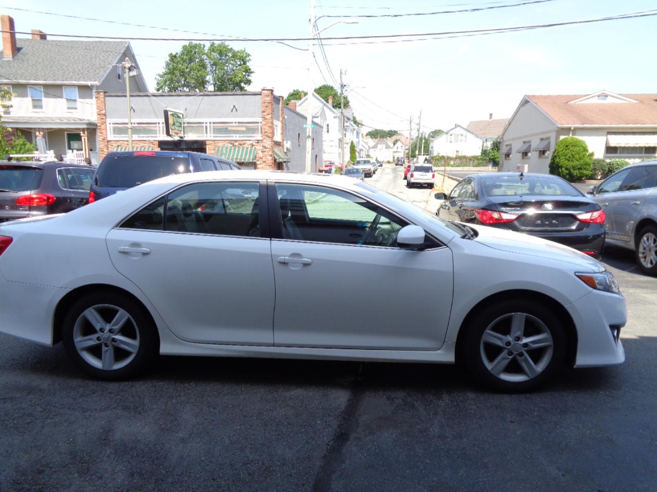 Toyota Camry XLE 2013