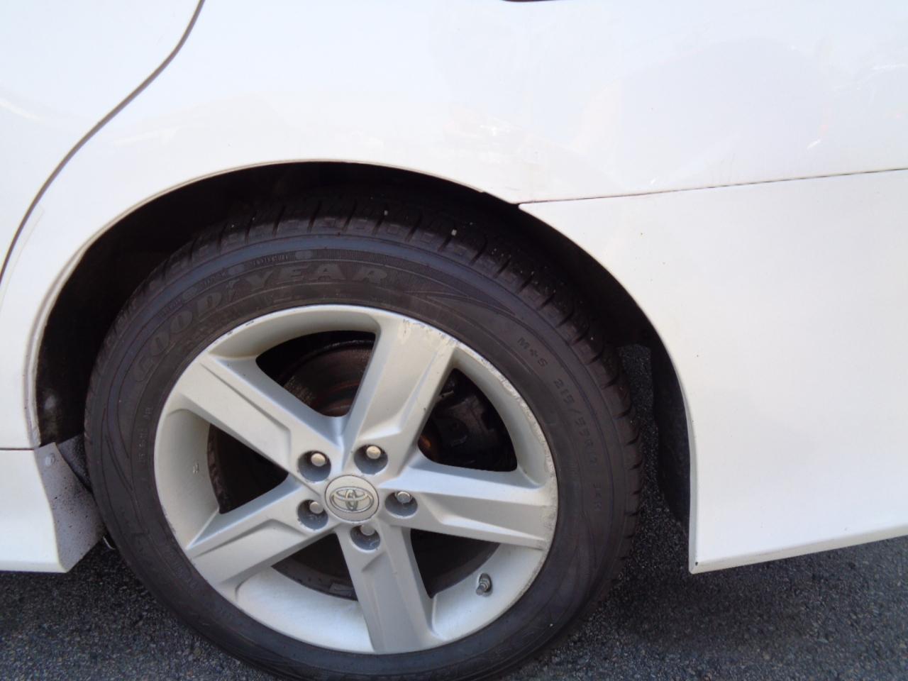 Toyota Camry XLE 2013