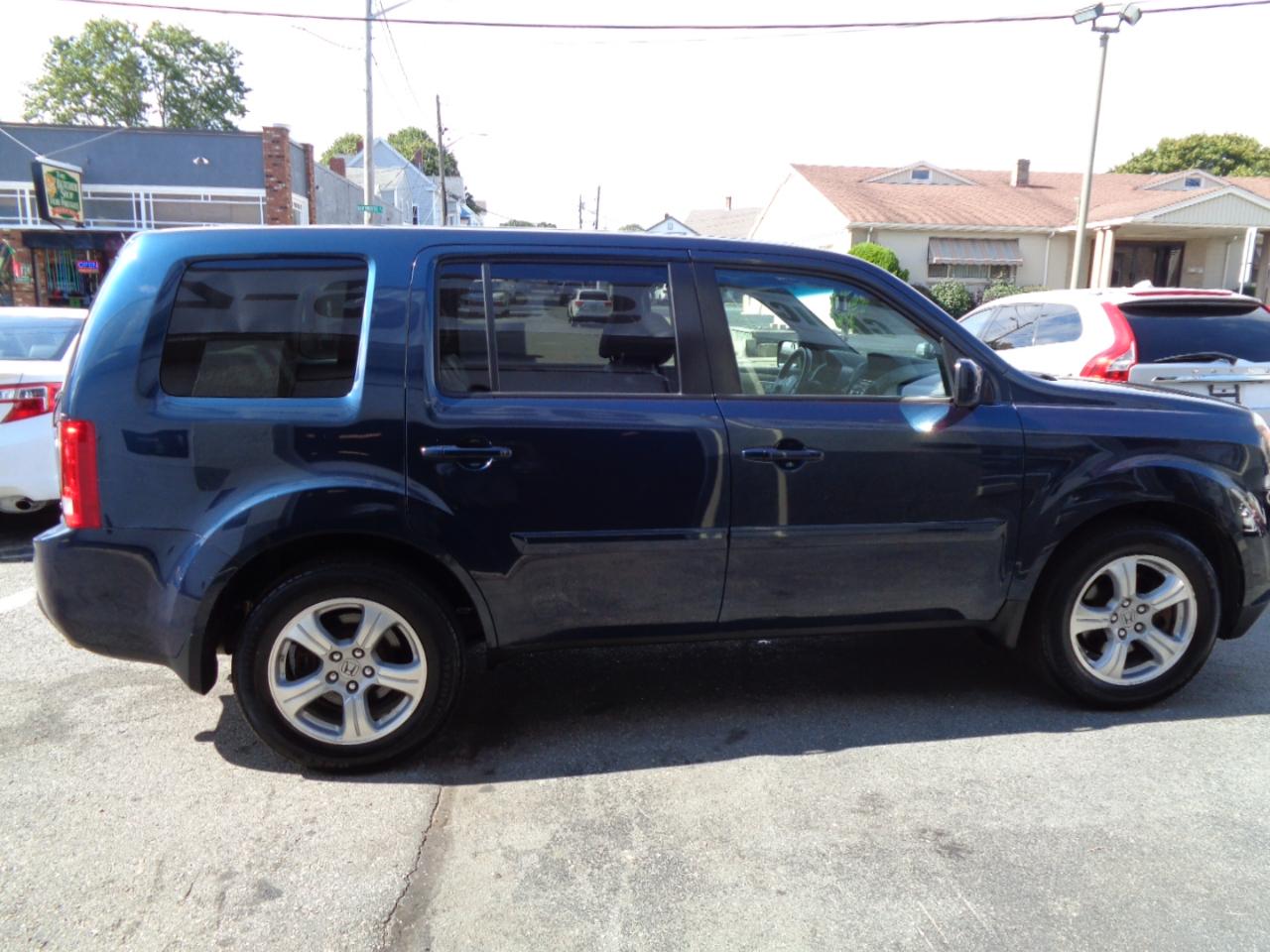 Honda Pilot EX-L 4WD 5-Spd AT 2012