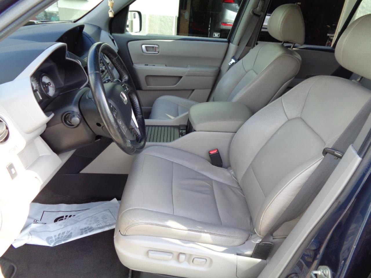 Honda Pilot EX-L 4WD 5-Spd AT 2012