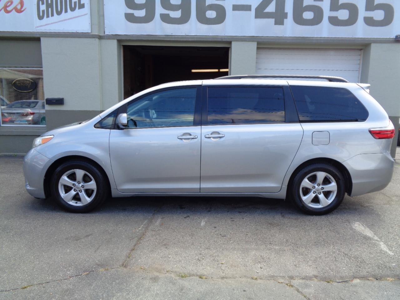 Toyota Sienna LE FWD 8-Passenger V6 2015