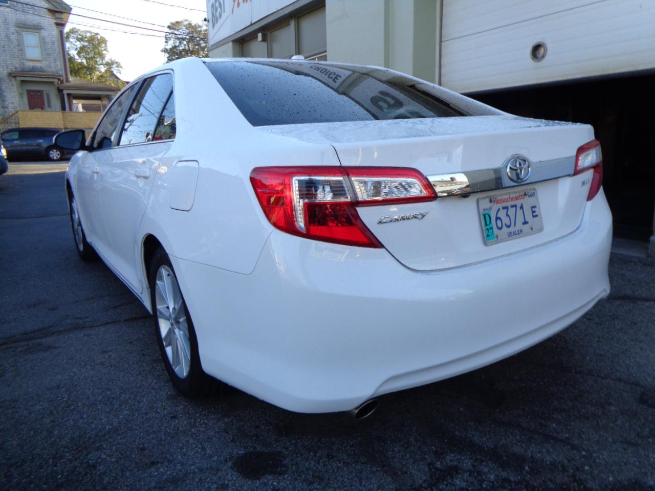 Toyota Camry XLE V6 2012