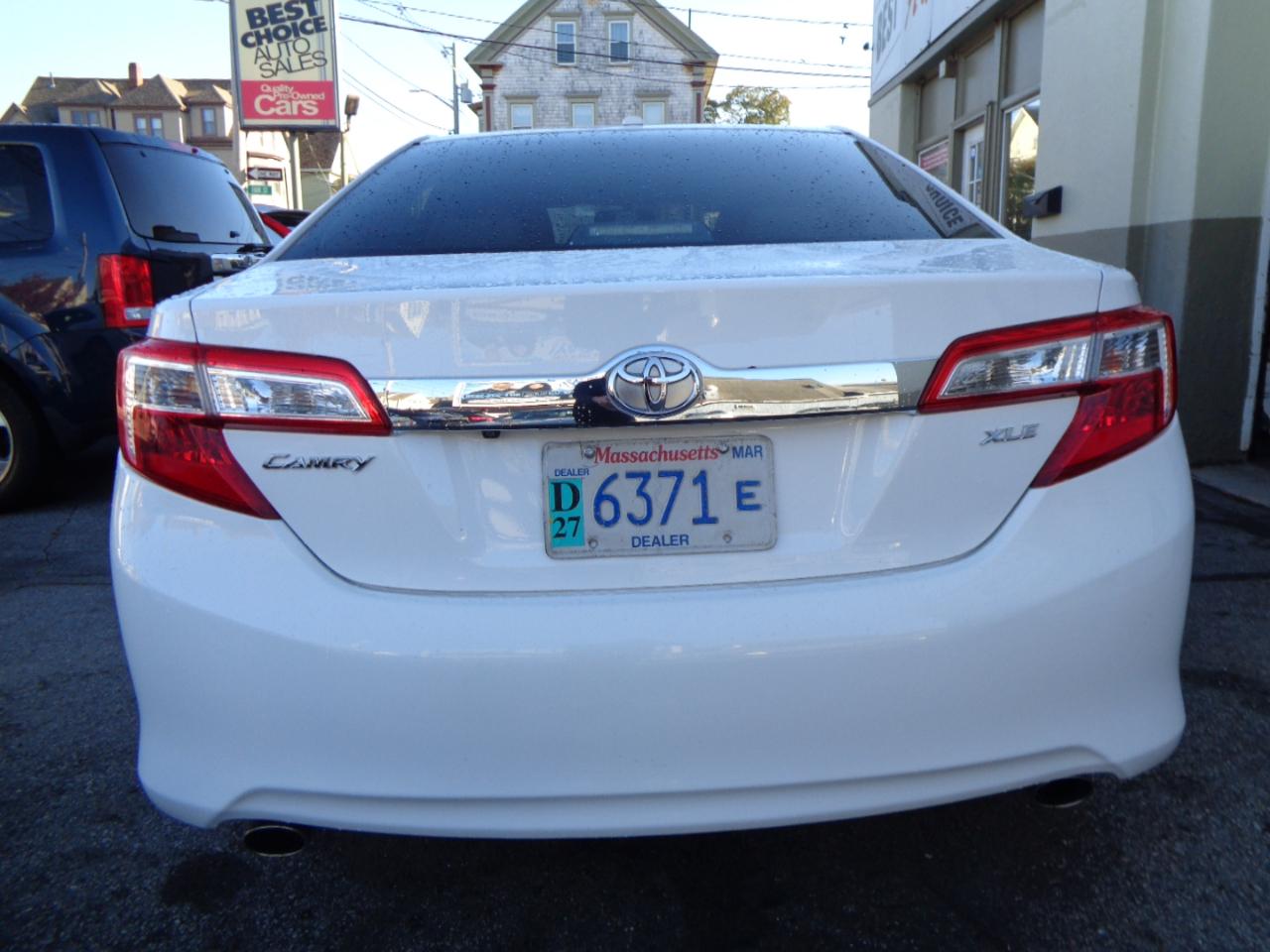 Toyota Camry XLE V6 2012