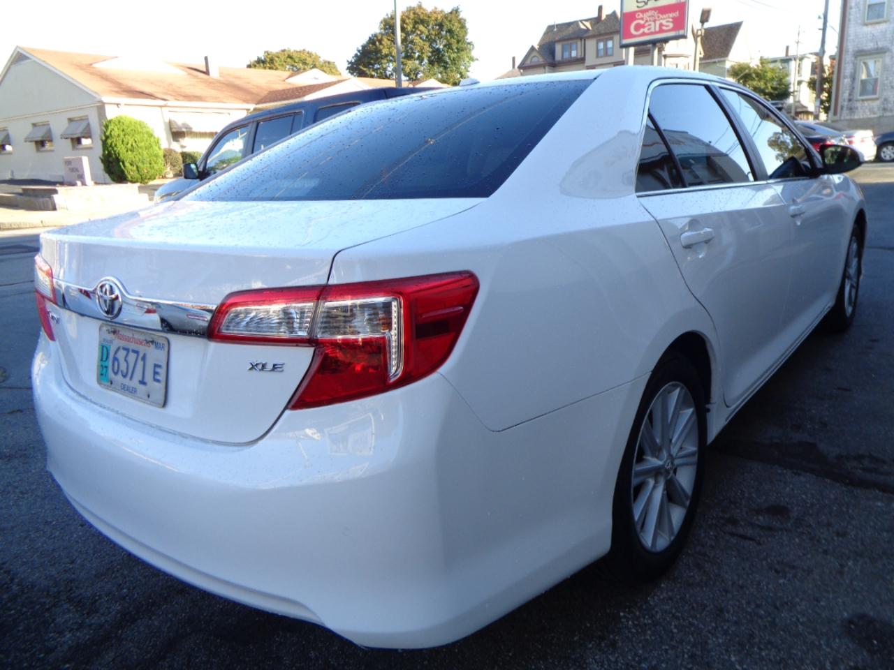 Toyota Camry XLE V6 2012