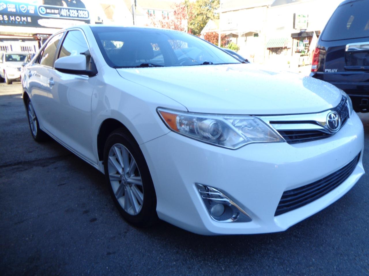 Toyota Camry XLE V6 2012