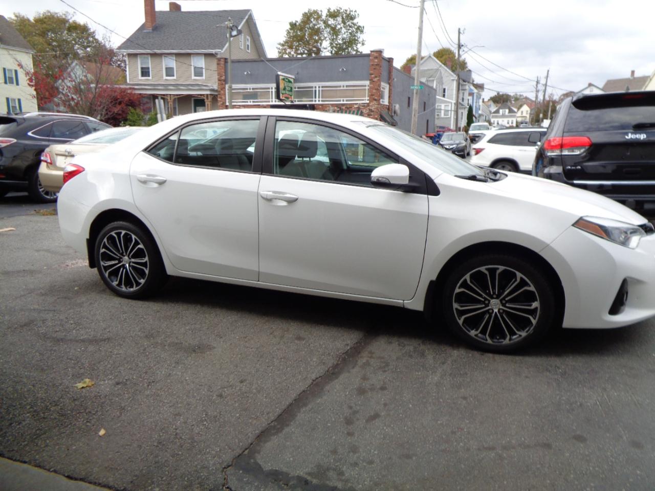 Toyota Corolla S Premium CVT 2015