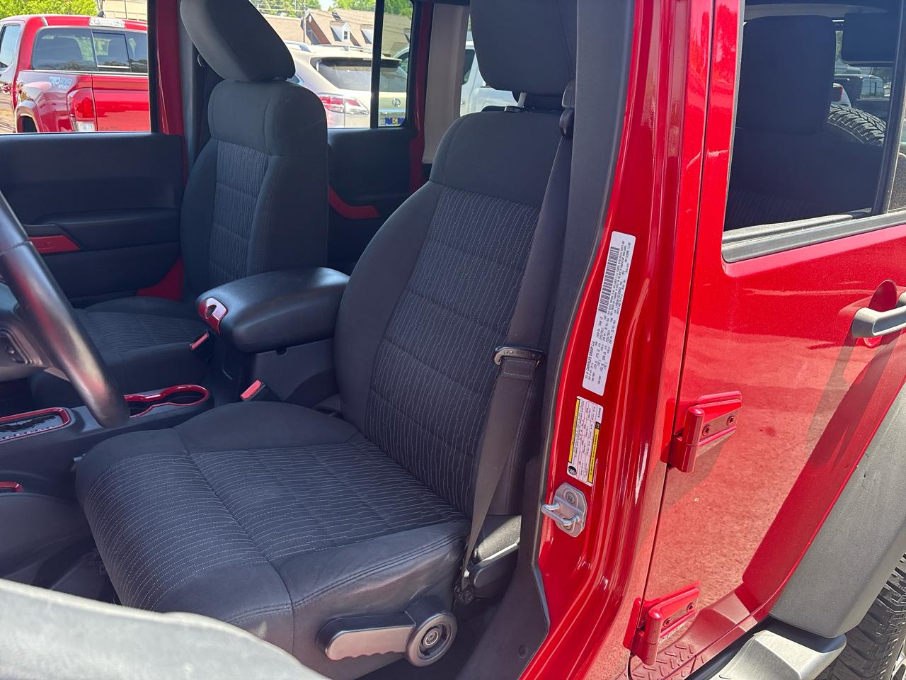 Jeep Wrangler Unlimited Sport 4WD 2011