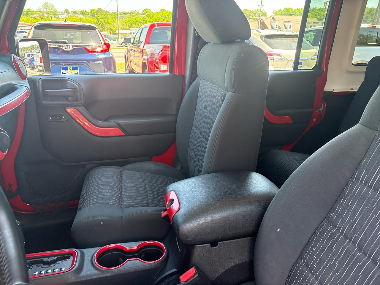 Jeep Wrangler Unlimited Sport 4WD 2011