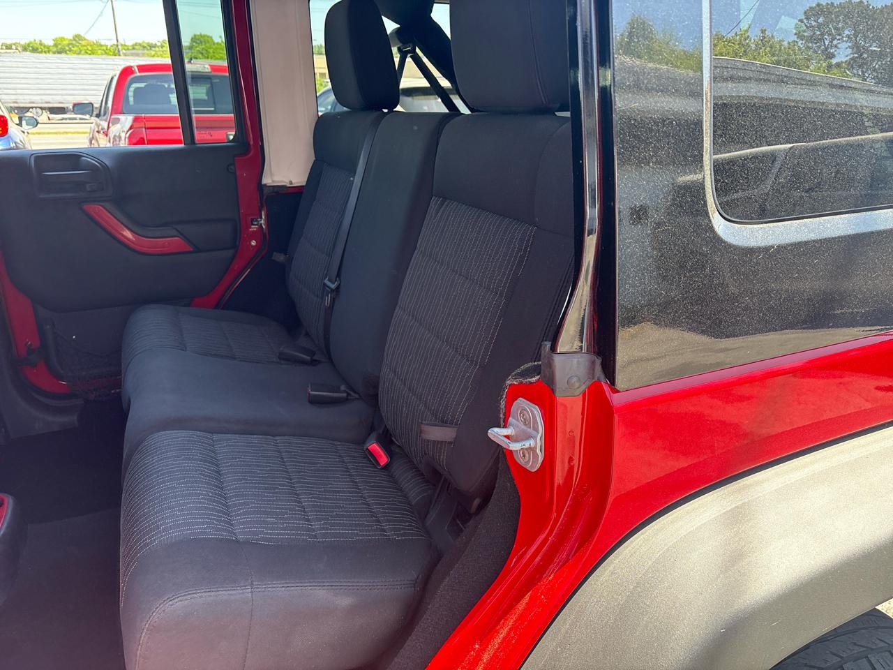 Jeep Wrangler Unlimited Sport 4WD 2011