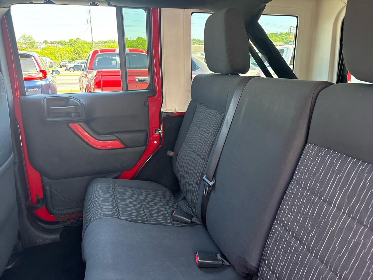 Jeep Wrangler Unlimited Sport 4WD 2011