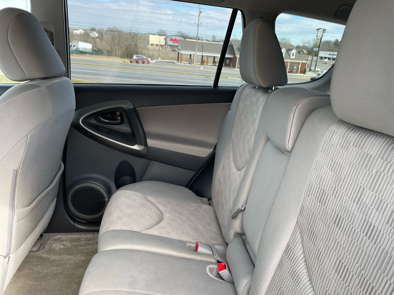 Toyota RAV4 Base I4 2WD 2012