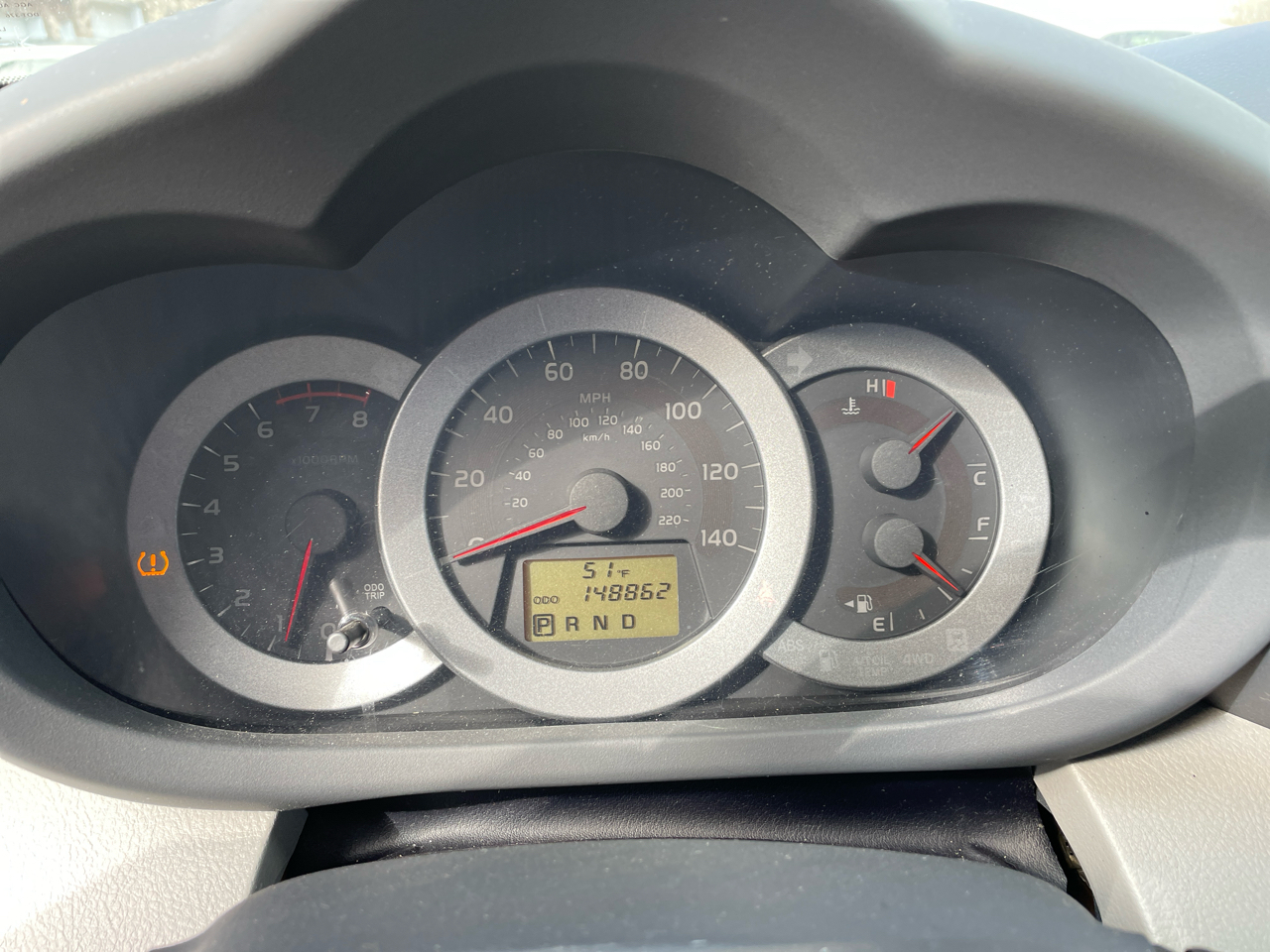 Toyota RAV4 Base I4 2WD 2012