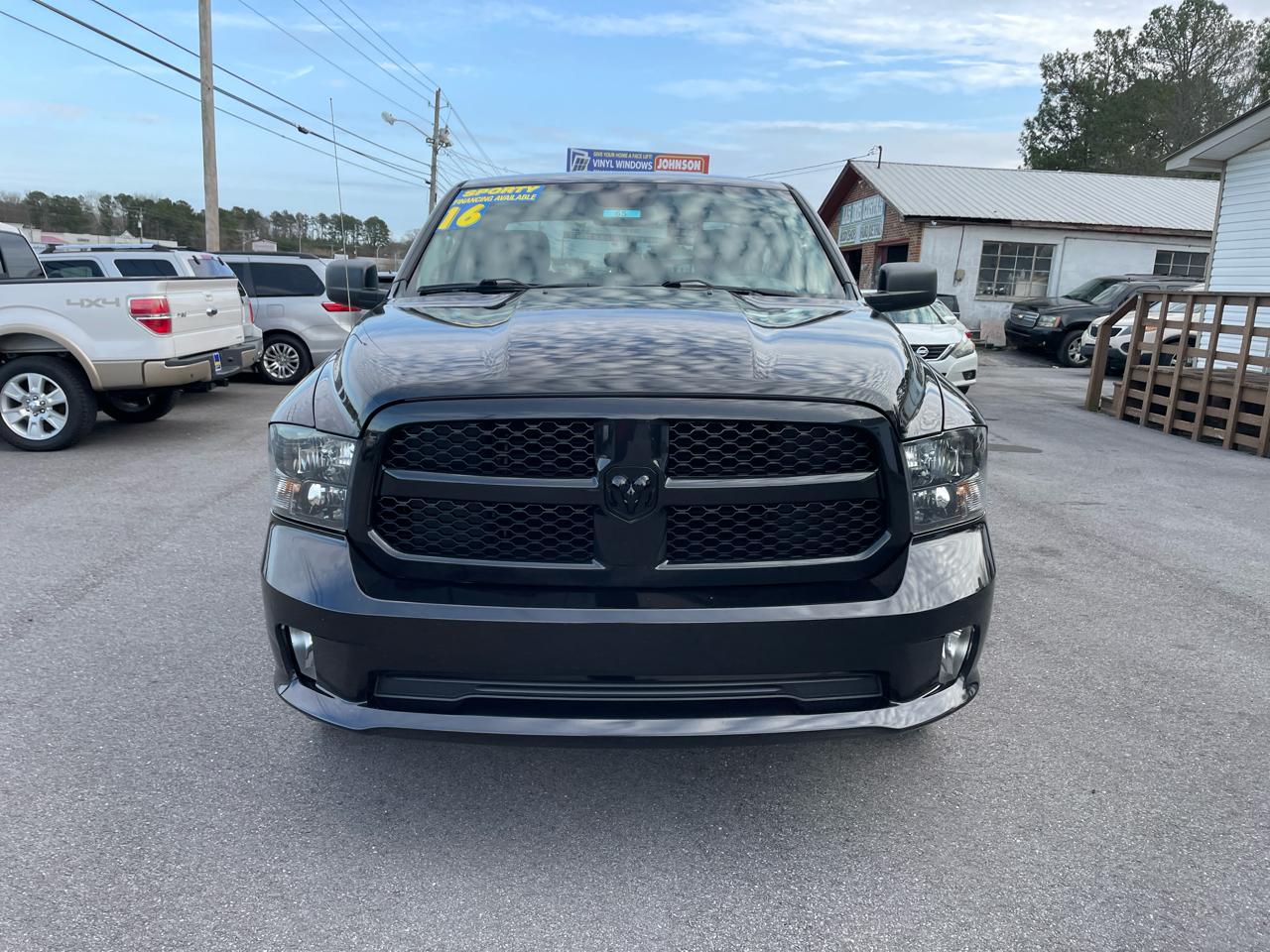 RAM 1500 Tradesman Quad Cab 2WD 2016