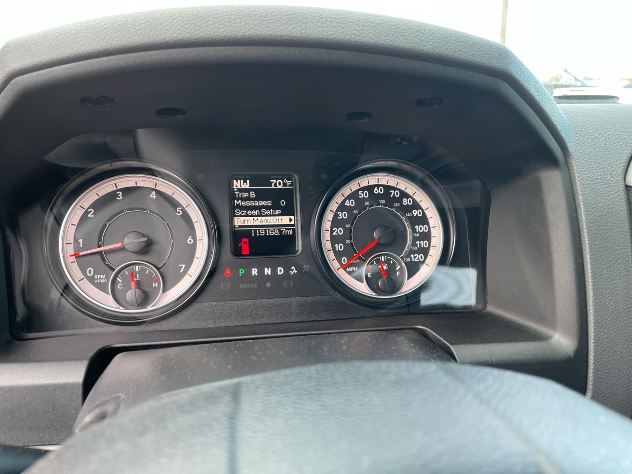 RAM 1500 Tradesman Quad Cab 2WD 2016