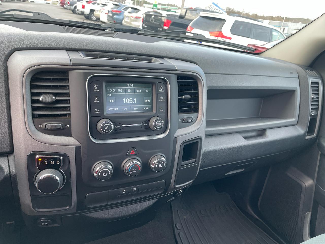 RAM 1500 Tradesman Quad Cab 2WD 2016