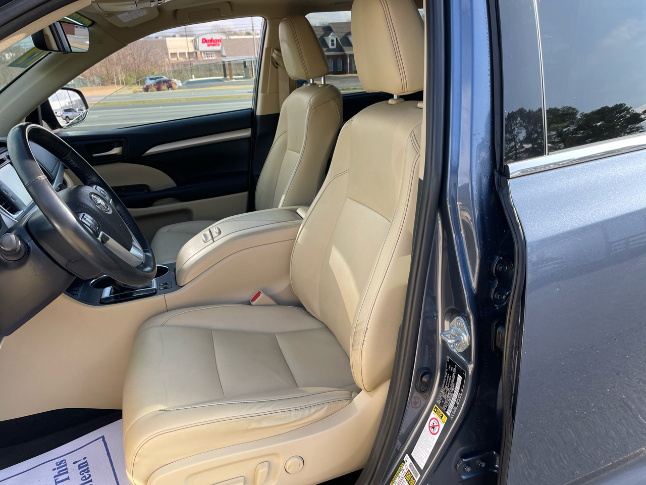 Toyota Highlander SE FWD V6 2019