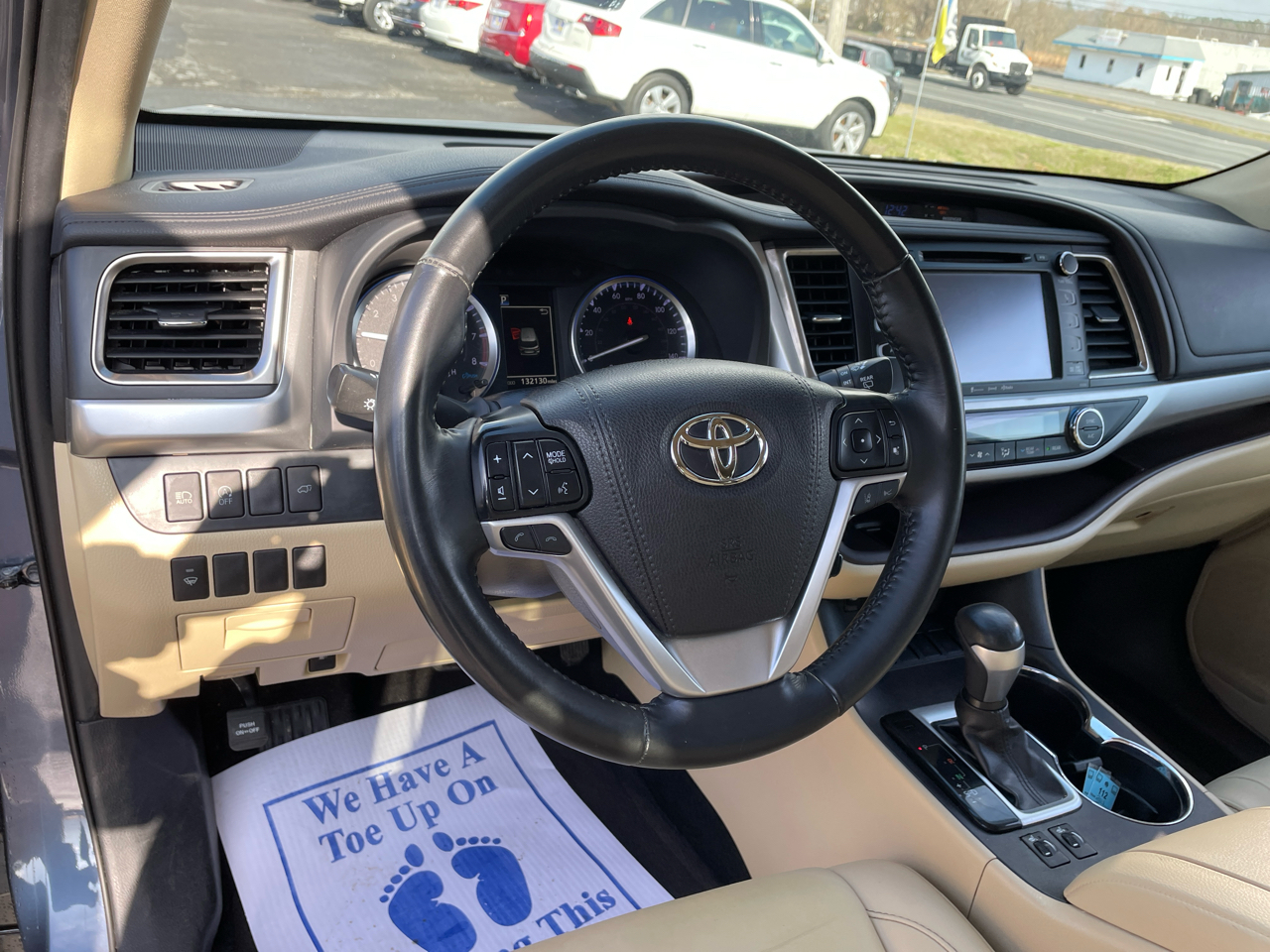 Toyota Highlander SE FWD V6 2019