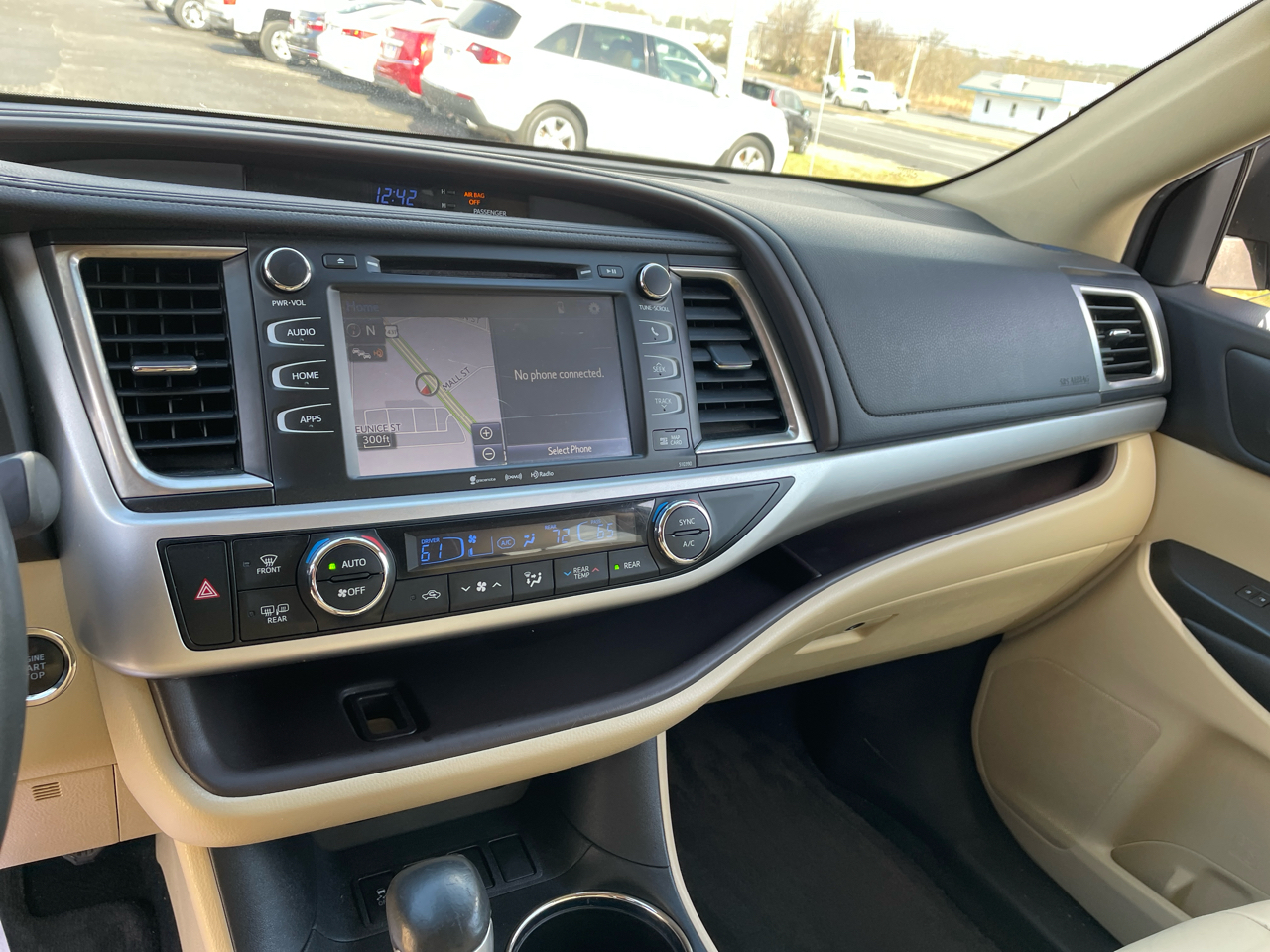 Toyota Highlander SE FWD V6 2019