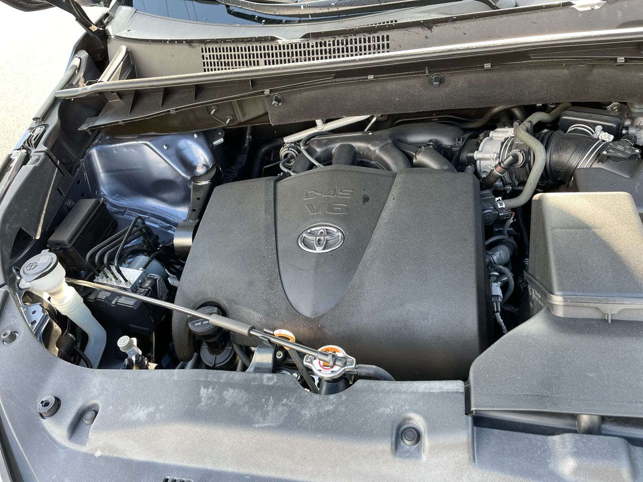 Toyota Highlander SE FWD V6 2019