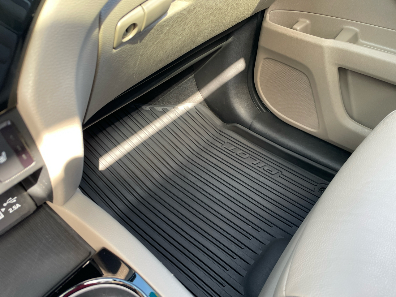 Honda Pilot Touring 2WD 2020 Honda Pilot Touring 2WD 2020