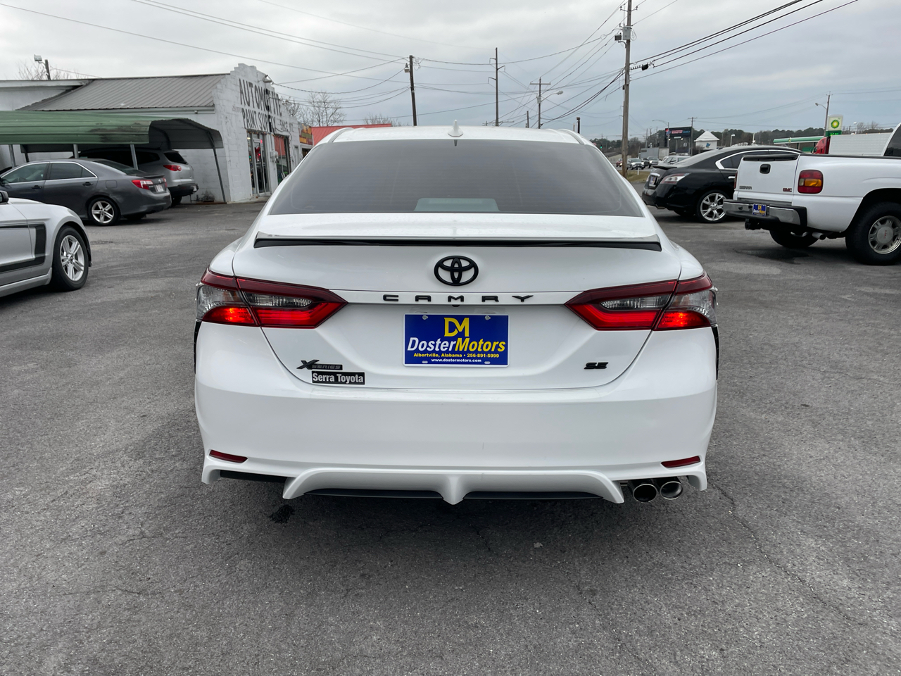 Toyota Camry SE 2022