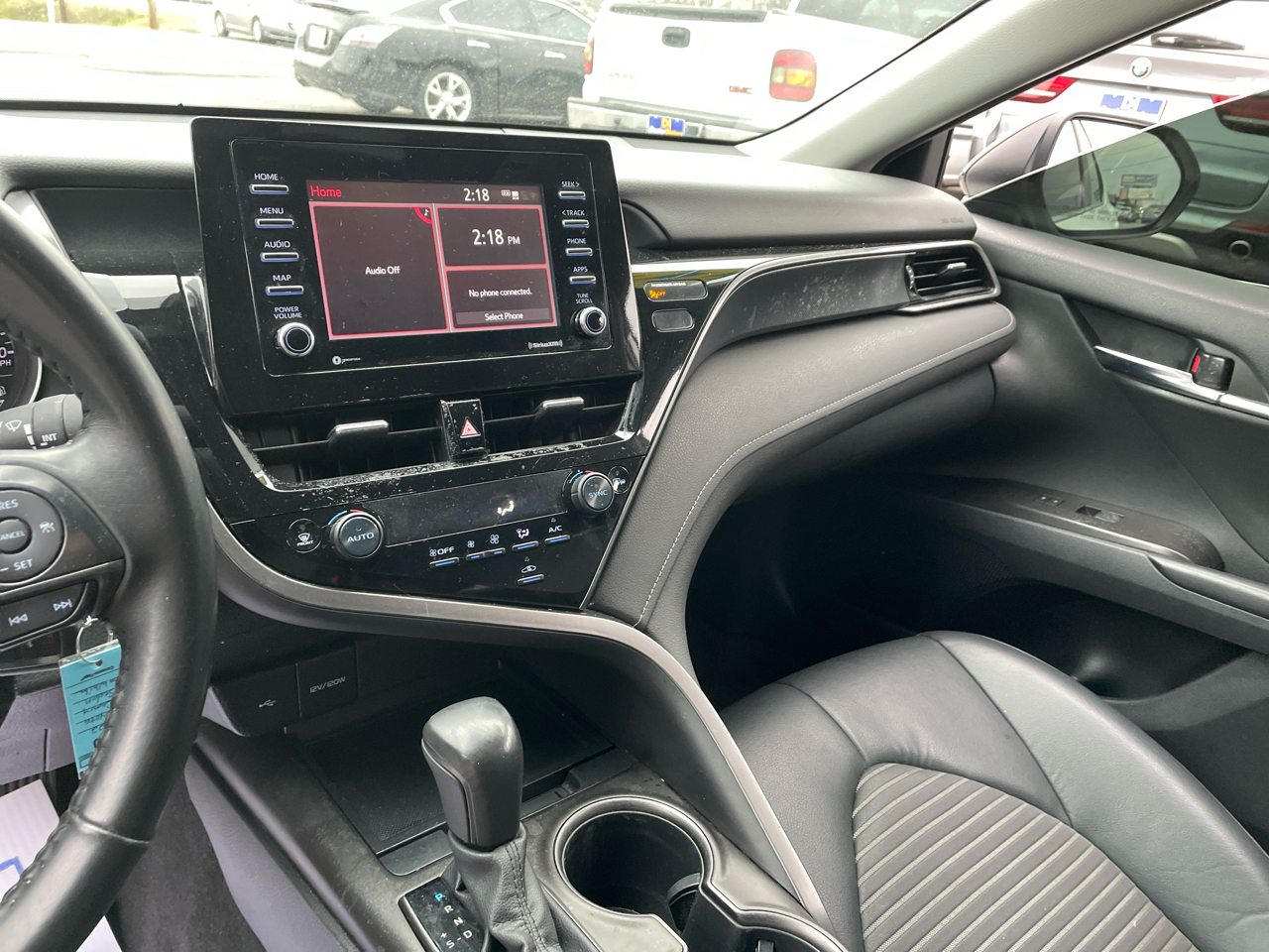 Toyota Camry SE 2022