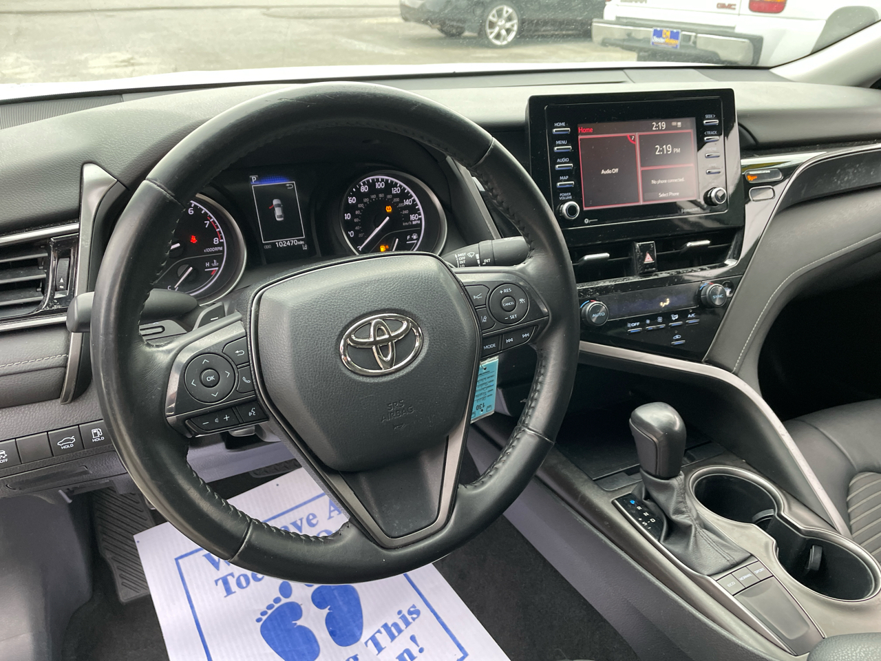 Toyota Camry SE 2022