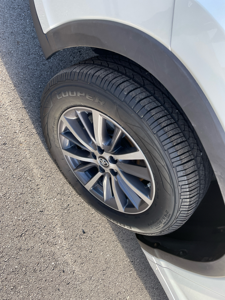 Toyota Highlander SE FWD V6 2017