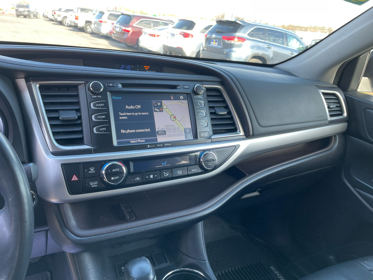 Toyota Highlander SE FWD V6 2017