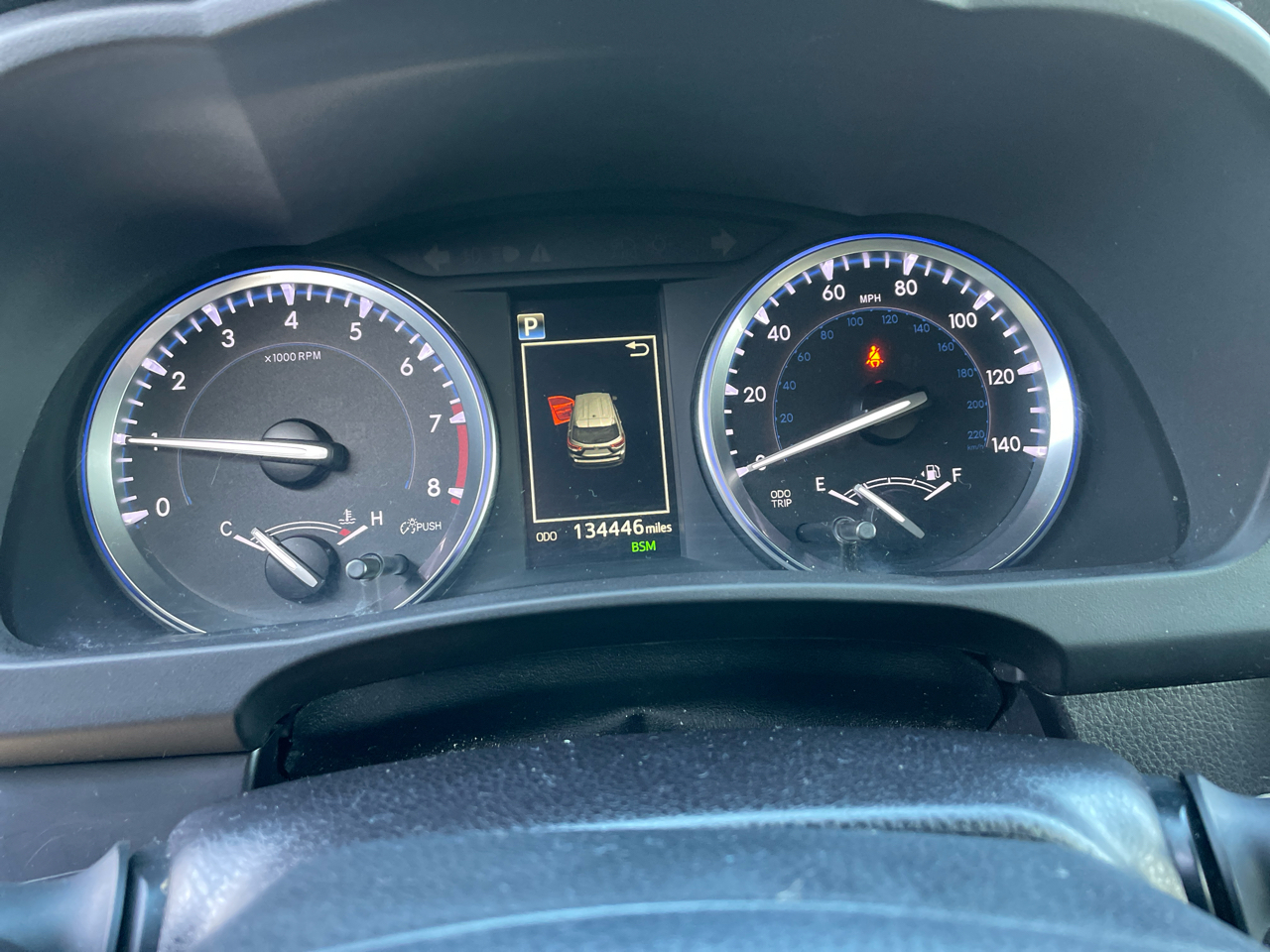 Toyota Highlander SE FWD V6 2017