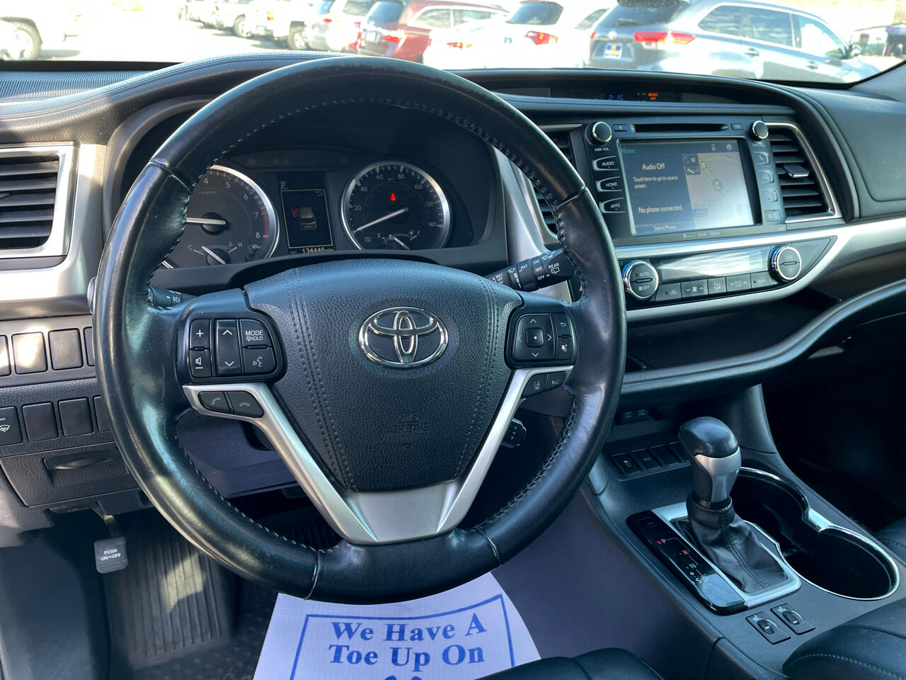 Toyota Highlander SE FWD V6 2017