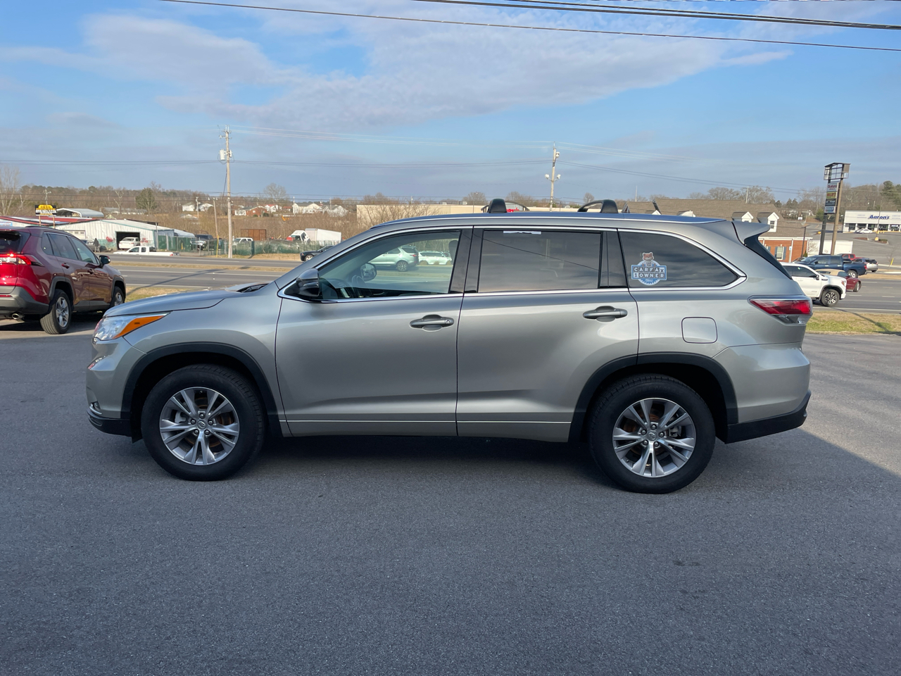 Toyota Highlander XLE FWD V6 2014