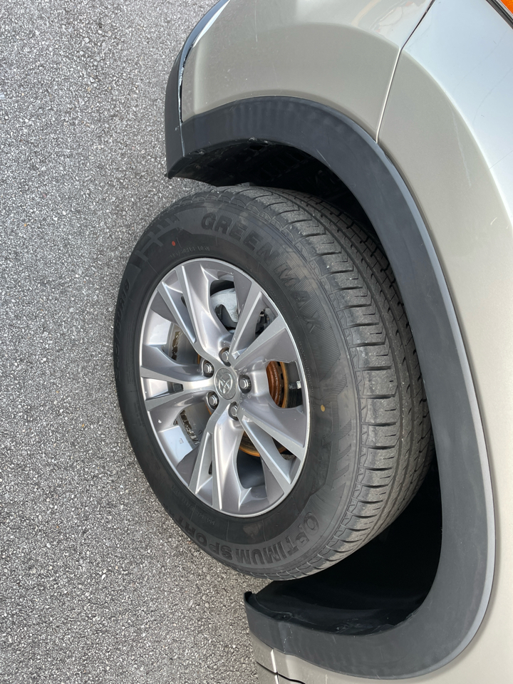 Toyota Highlander XLE FWD V6 2014