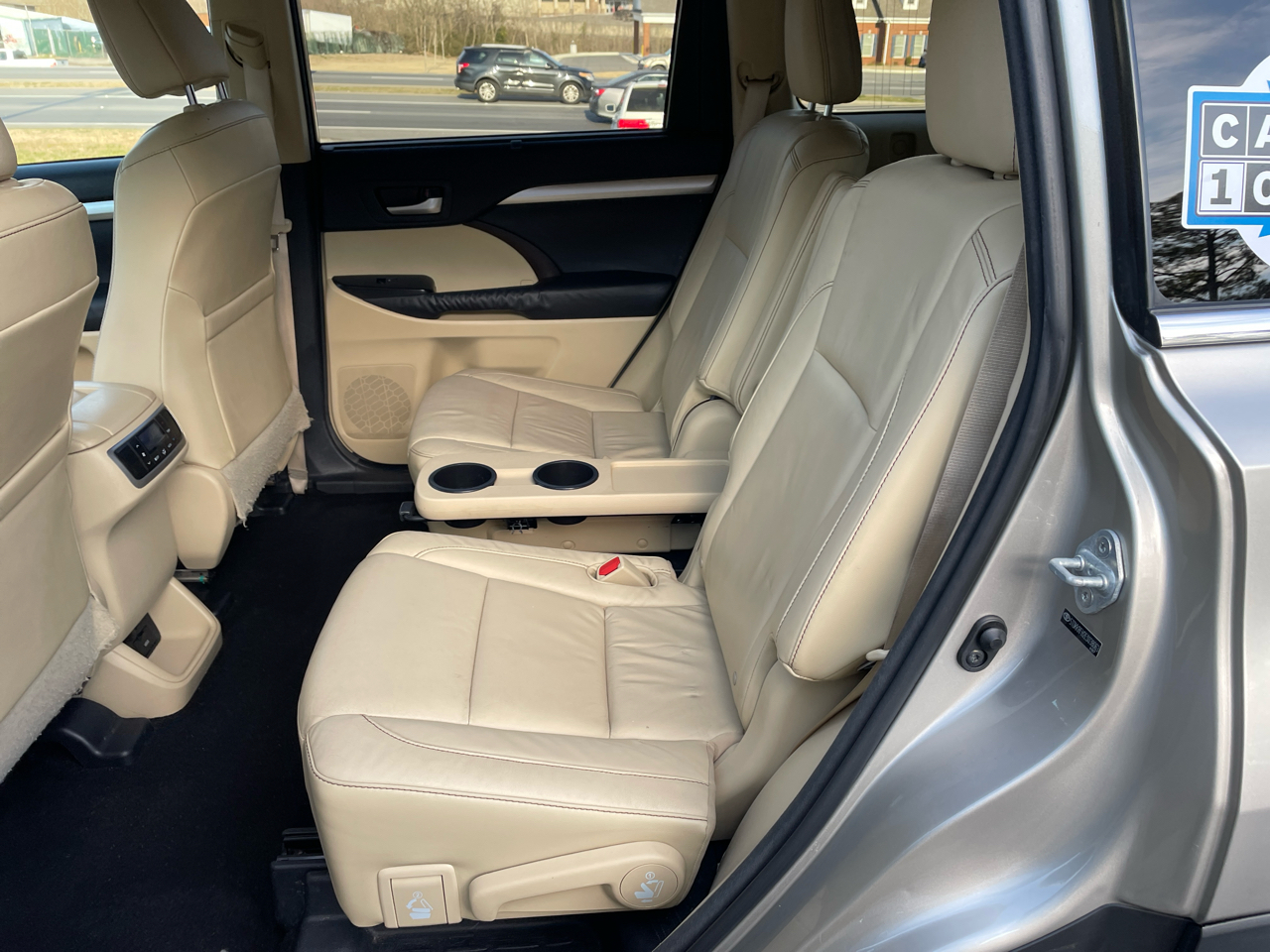 Toyota Highlander XLE FWD V6 2014