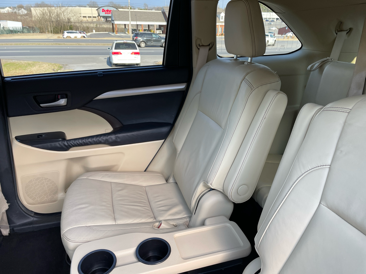 Toyota Highlander XLE FWD V6 2014