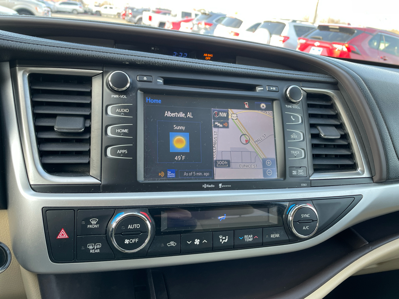 Toyota Highlander XLE FWD V6 2014