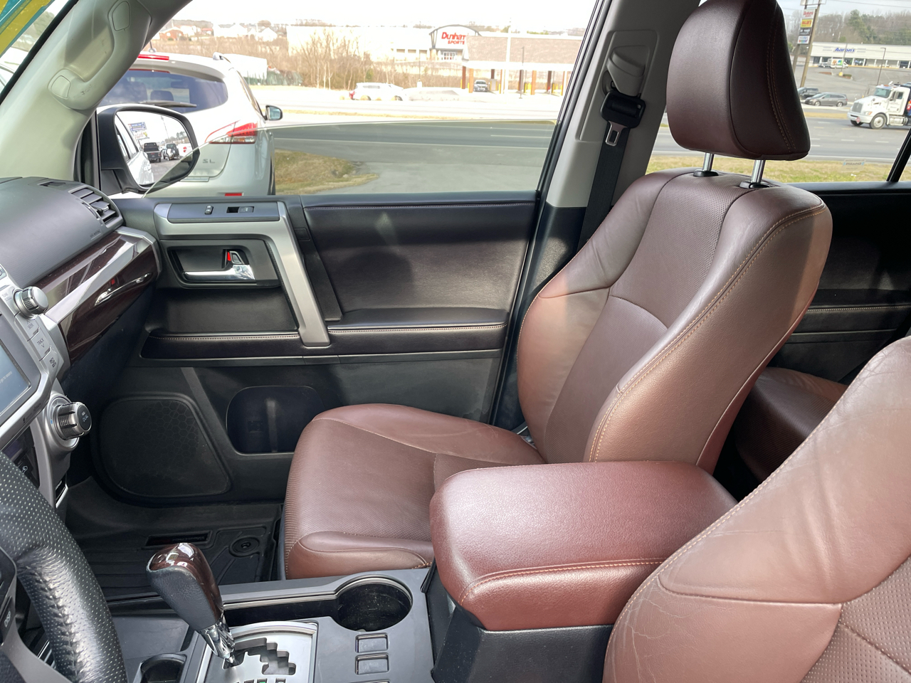 Toyota 4Runner SR5 2WD 2016