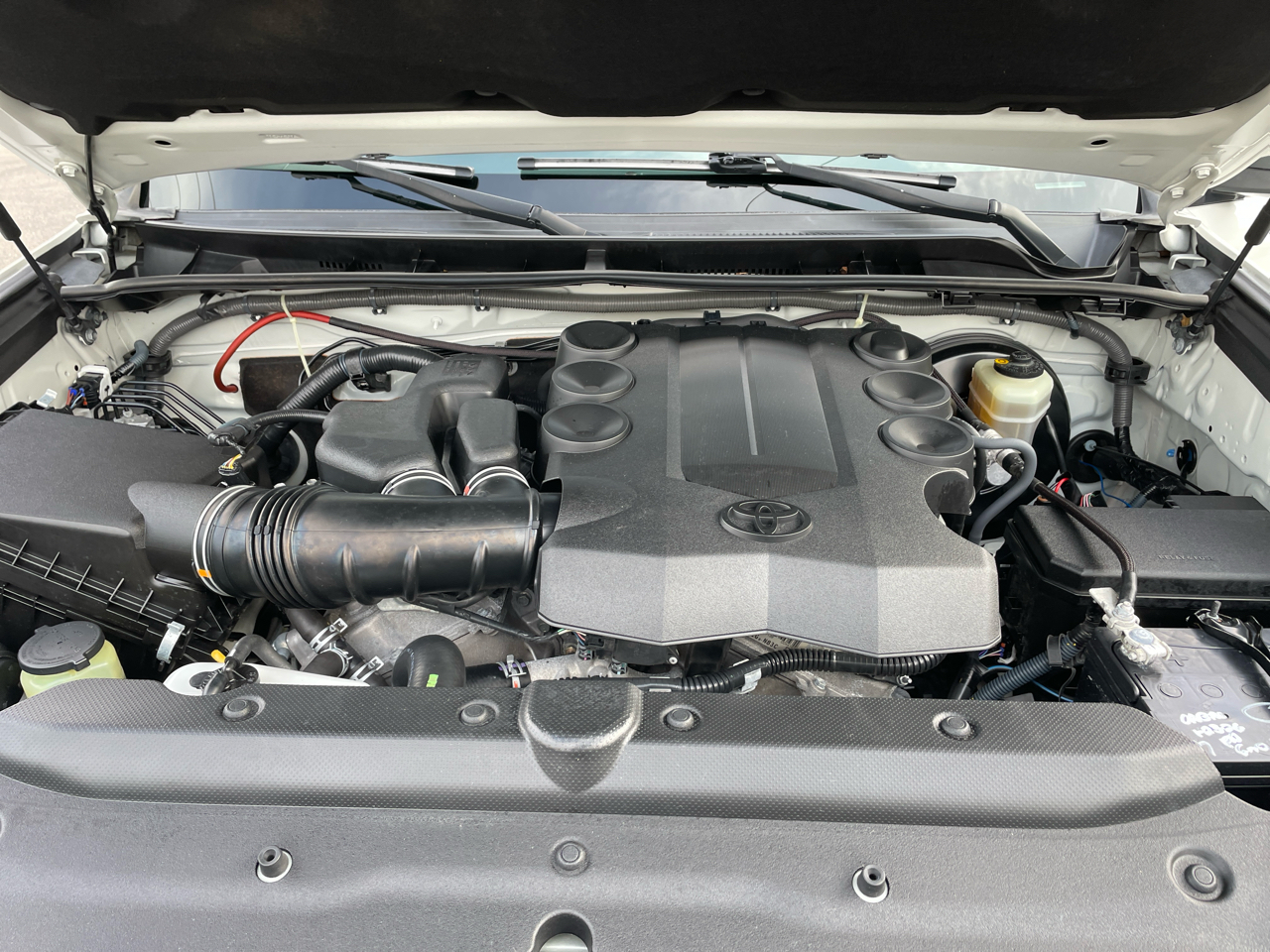 Toyota 4Runner SR5 2WD 2016