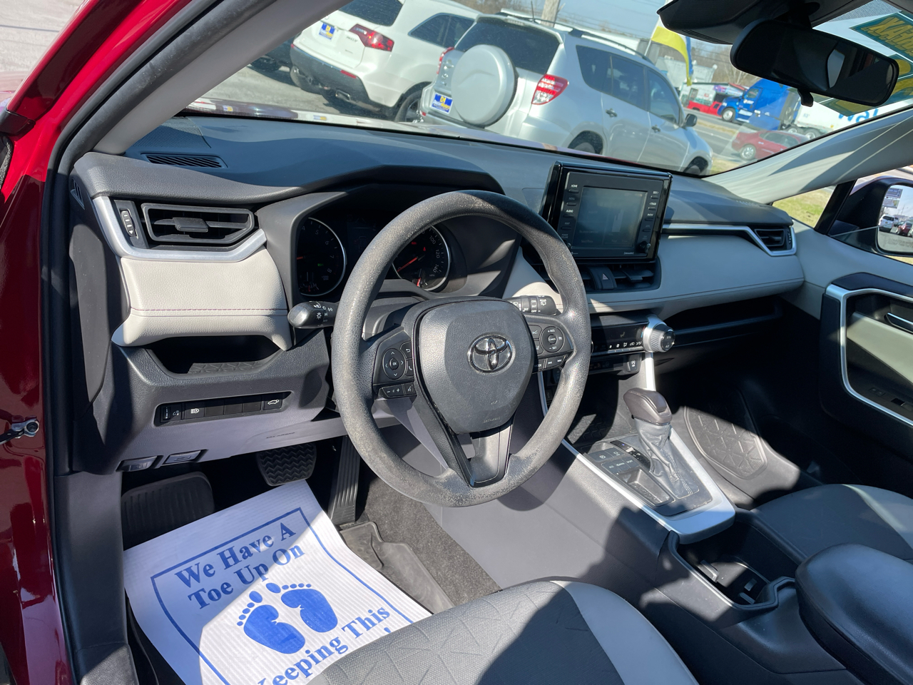 Toyota RAV4 XLE 2022