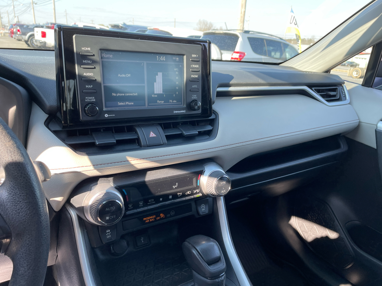 Toyota RAV4 XLE 2022