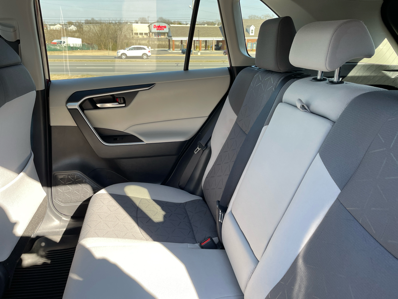 Toyota RAV4 XLE 2022