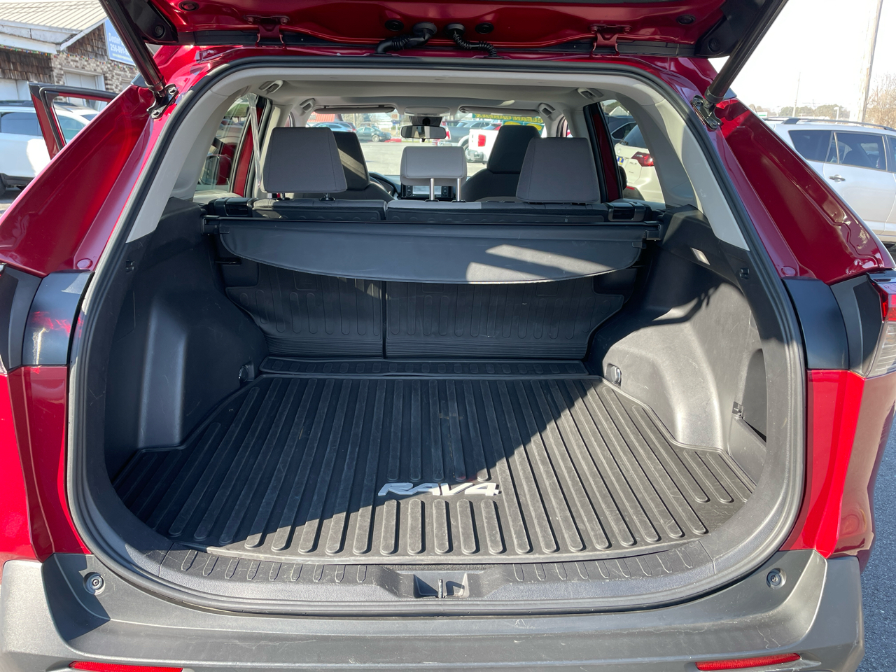 Toyota RAV4 XLE 2022