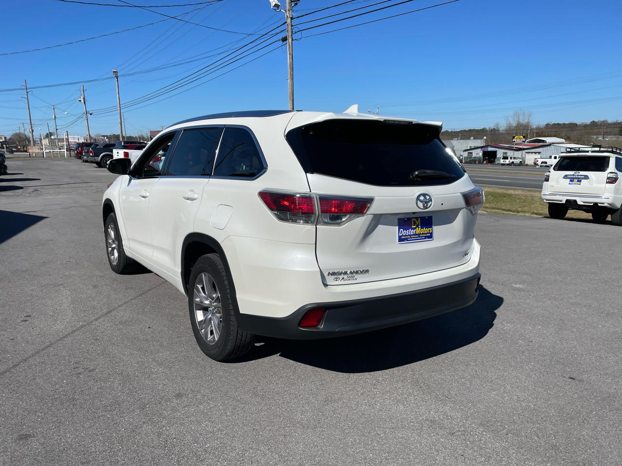 Toyota Highlander XLE FWD V6 2015